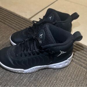 jordan jumpman pro black white 6y